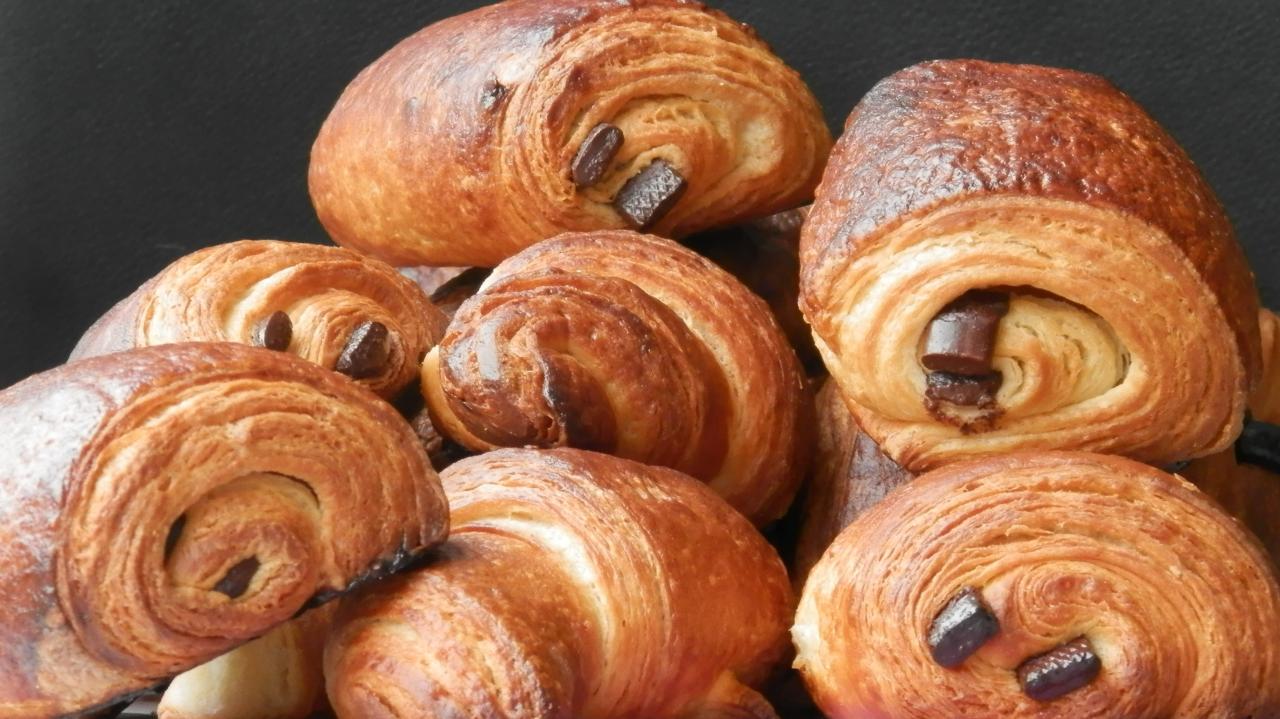 How Many Calories Does A Chocolate Croissant Have?