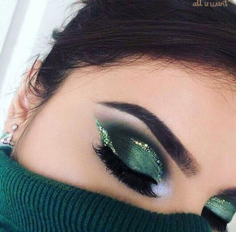 25 Gorgeous Ways To Rock Green Eye Makeup