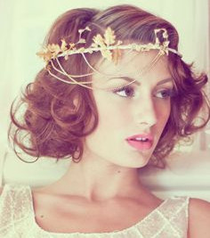15 Beautiful Short Bridal Hairstyles