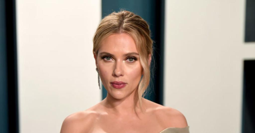 Scarlett Johansson Dazzled Everyone In Her Transparent ...